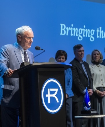 Dunn Family Receives Rashford-Lyon Award